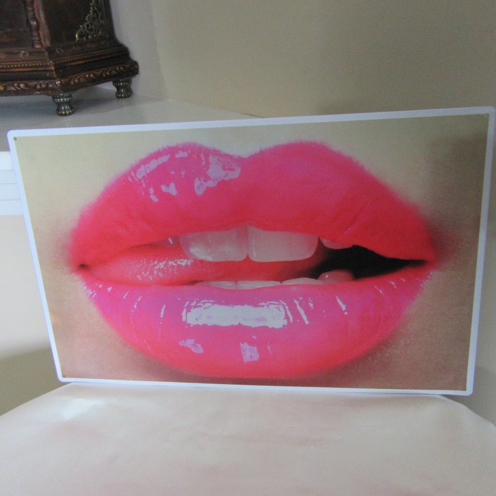 Lips Metal Sign - Picture 5 of 10